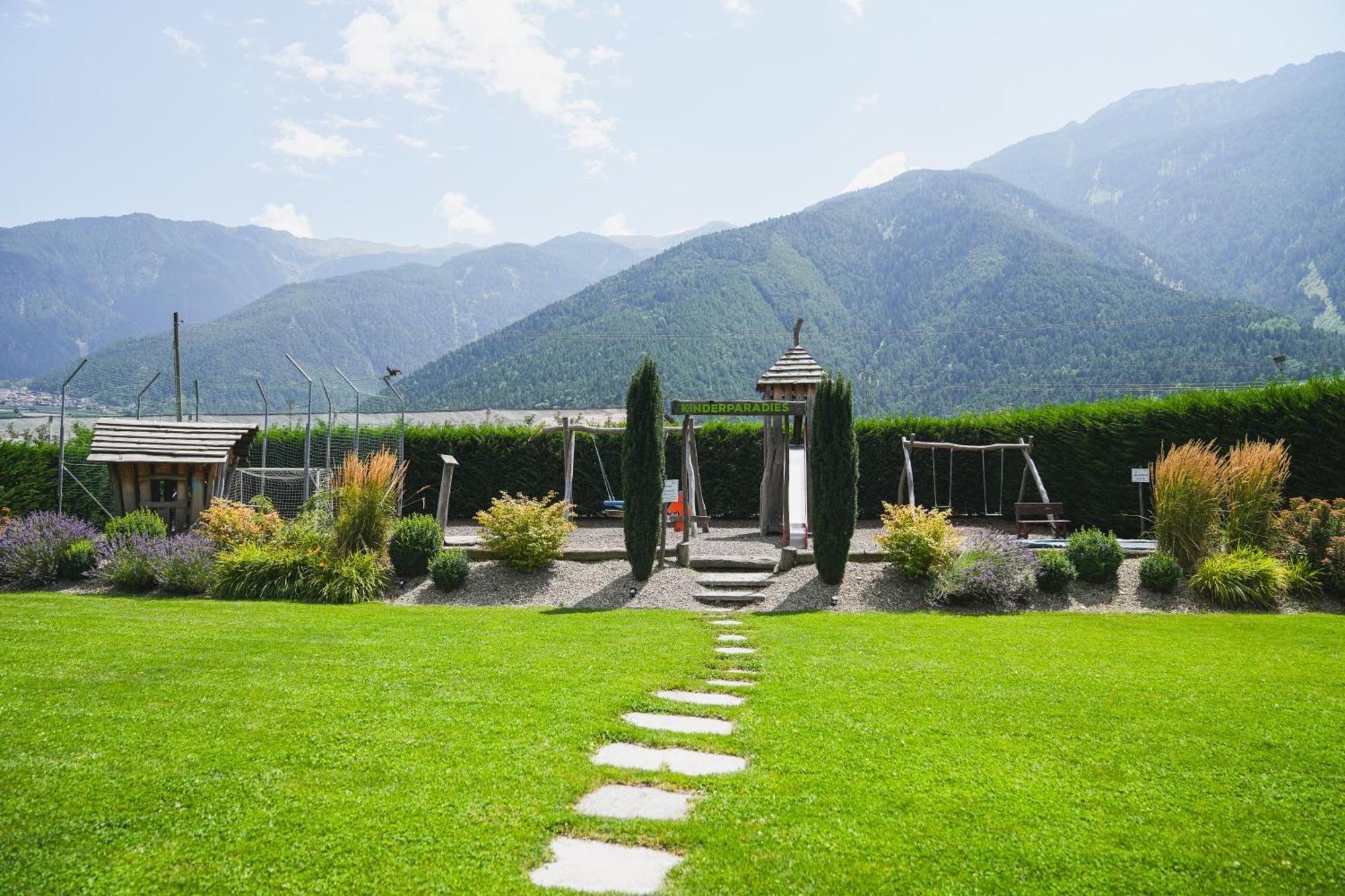 Residence Montani Laces Εξωτερικό φωτογραφία